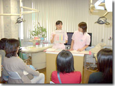 フッ素の効果、ブラッシングの方法の説明